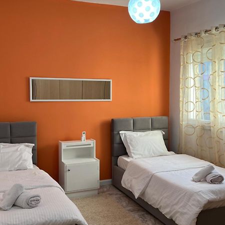 Vibrant & Central Tirana Oasis ภายนอก รูปภาพ
