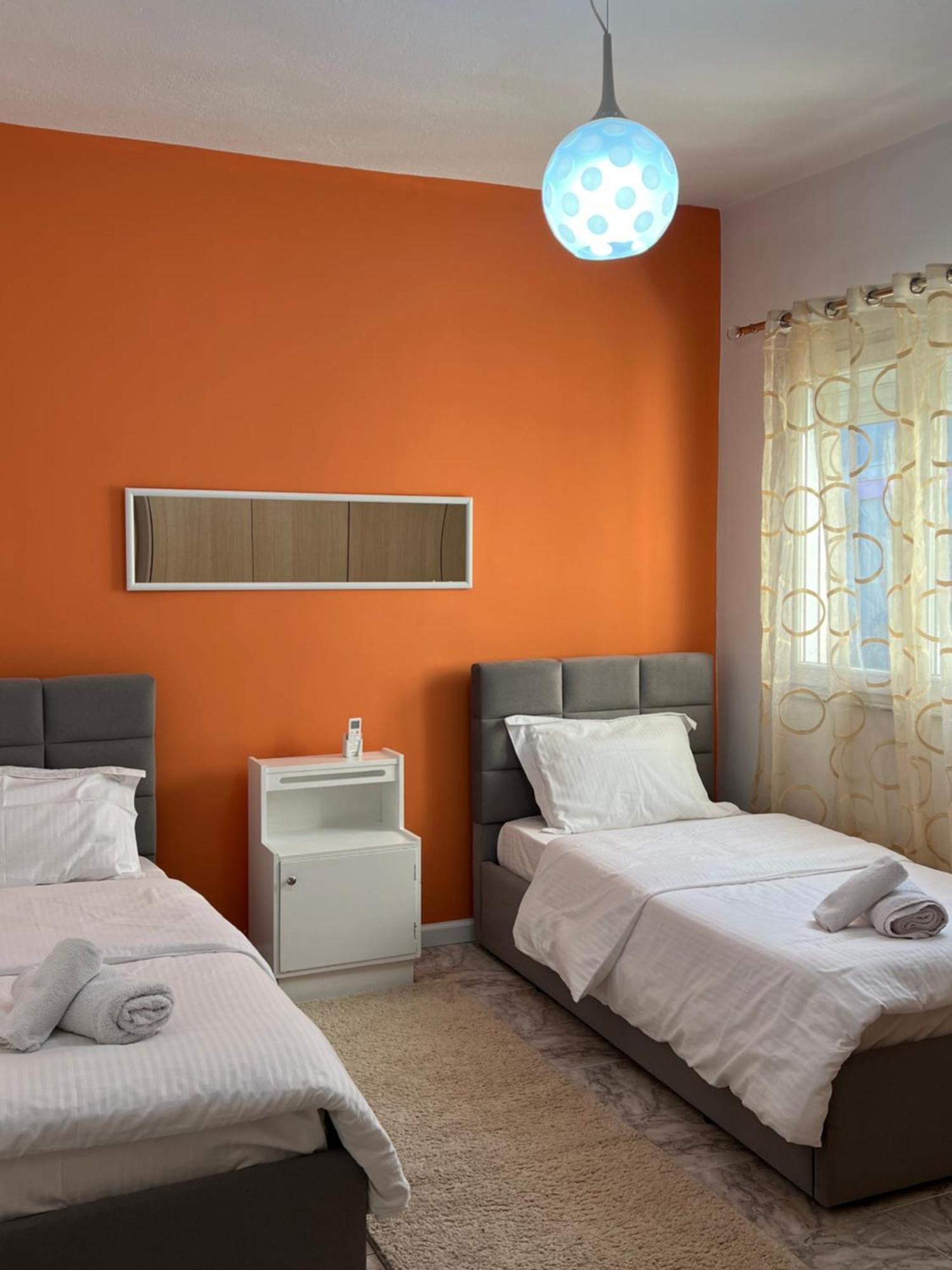 Vibrant & Central Tirana Oasis ภายนอก รูปภาพ