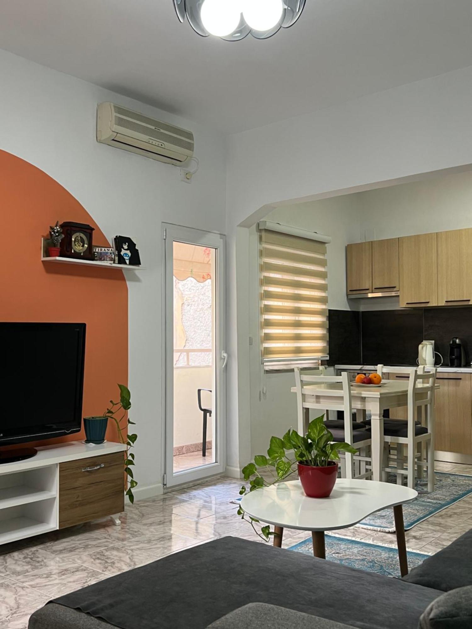 Vibrant & Central Tirana Oasis ภายนอก รูปภาพ